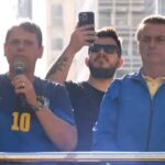 Tarcísio de Freitas assume protagonismo e mostra desgaste com Bolsonaro em ato na Avenida Paulista